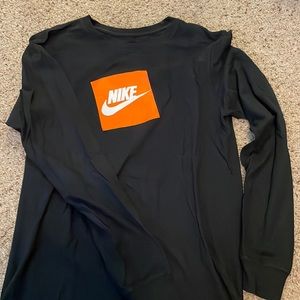Nike Mens Small Logo Tshirt